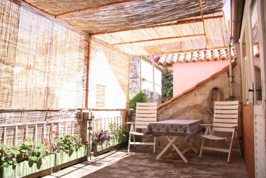 1-Bdrm With Terrace In The Old Town Apartment Dubrovnik Ngoại thất bức ảnh